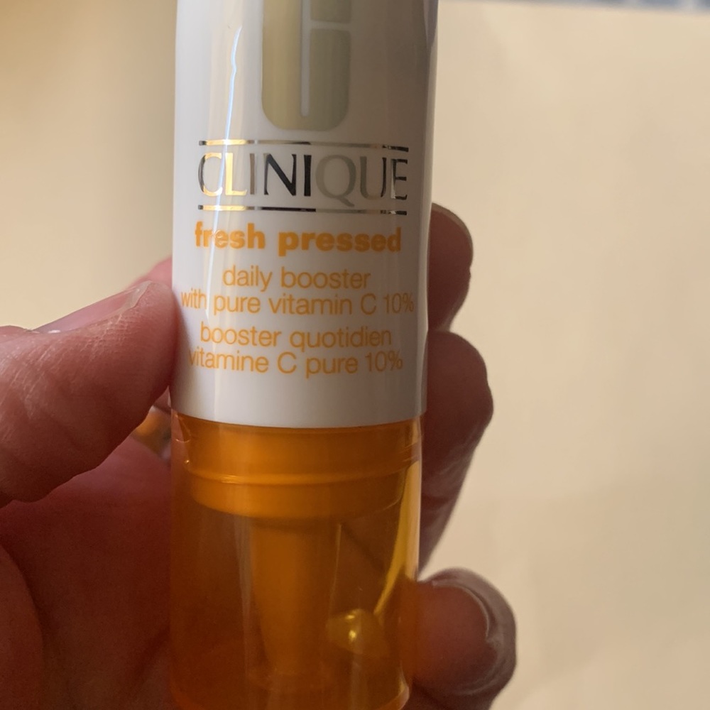 Clinique Gift Set includes Full Size Fresh Pressed Daily Booster Vitamin C